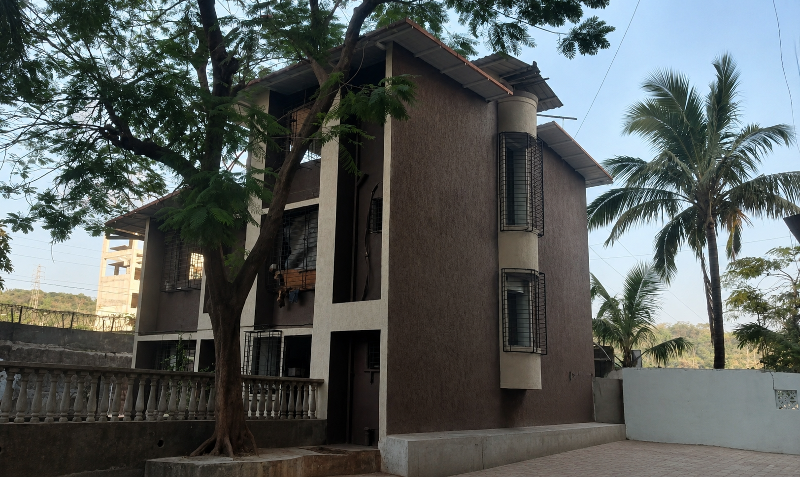 Independent bungalow exterior designed by MEMAAR